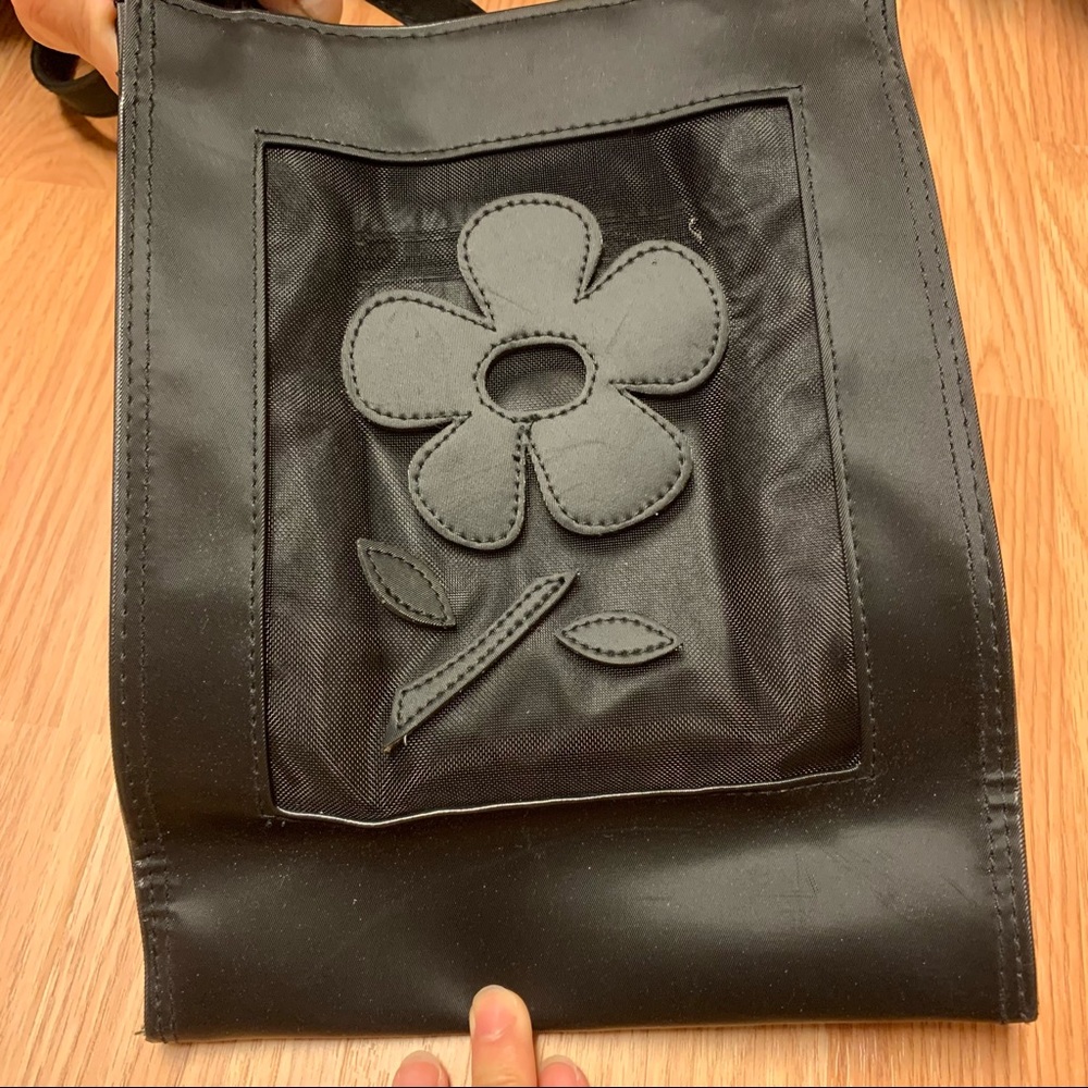 GUC Vintage Black Flower Screen Shoulder Bag - Picture 15 of 16